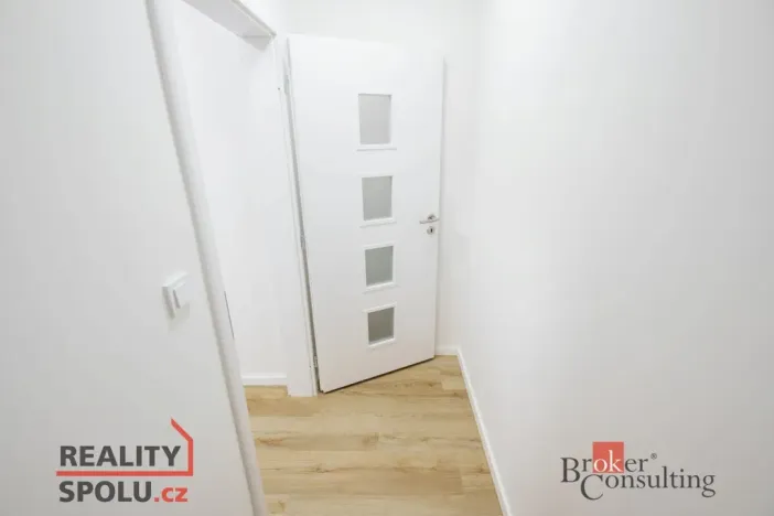 Prodej bytu 3+1, Praha - Modřany, Urbánkova, 79 m2