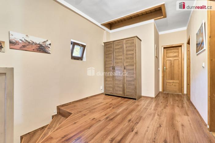 Prodej rodinného domu, Sadov, 372 m2