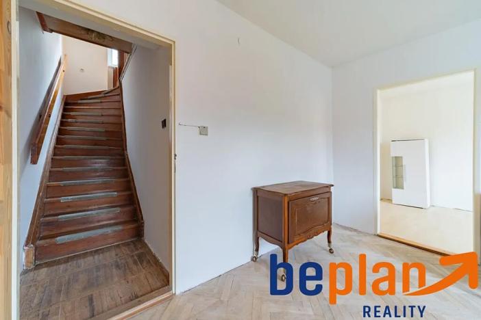 Prodej bytu 3+1, Karlovy Vary, Kvapilova, 83 m2