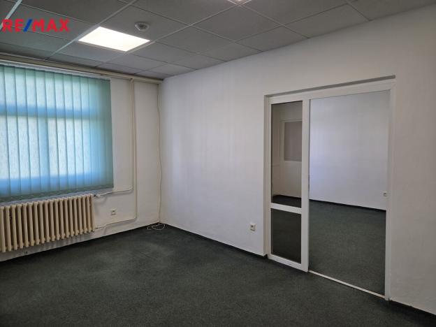 Pronájem kanceláře, Hradec Králové - Slezské Předměstí, Bieblova, 35 m2