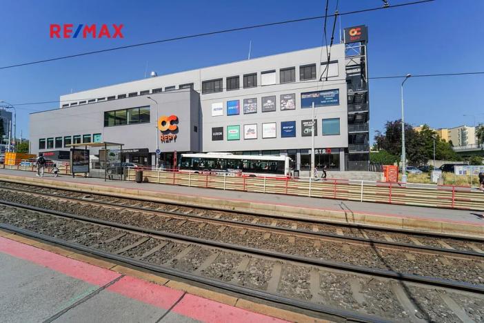 Prodej bytu 4+1, Praha - Řepy, Španielova, 90 m2