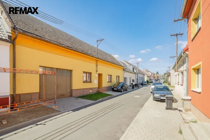 Prodej rodinného domu, Spytihněv, 278 m2