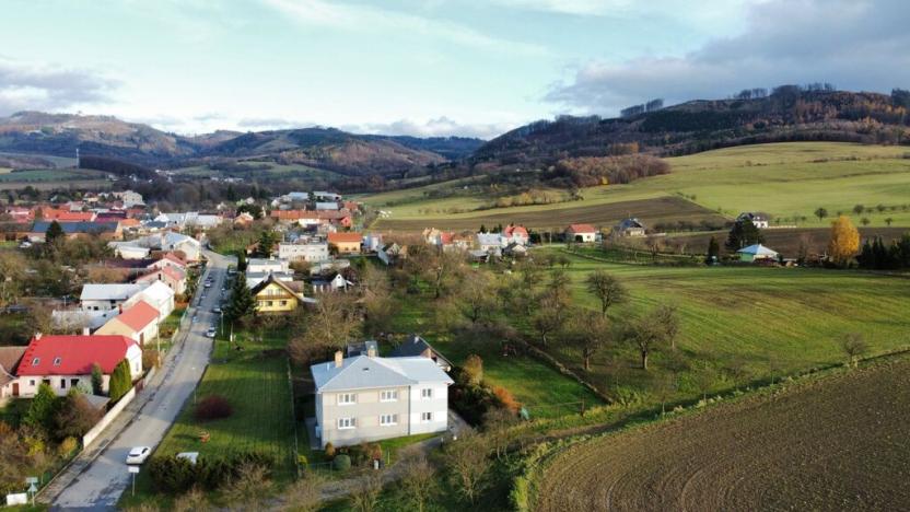 Prodej pozemku pro bydlení, Chomýž, 692 m2