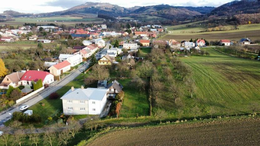 Prodej pozemku pro bydlení, Chomýž, 692 m2