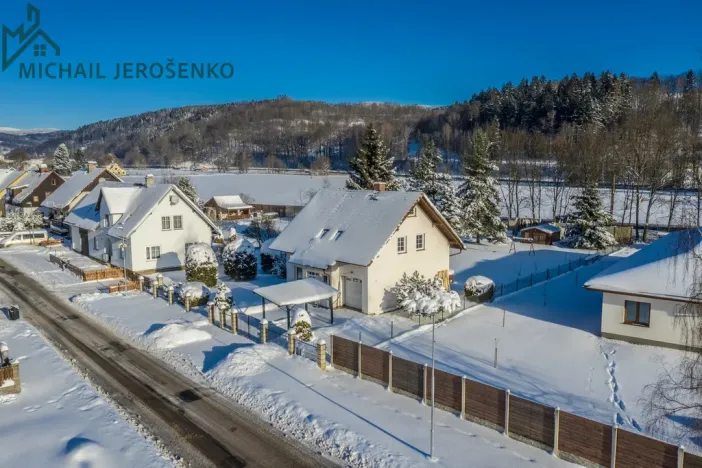 Prodej rodinného domu, Mladé Buky, 149 m2