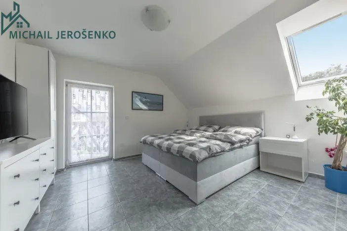 Prodej rodinného domu, Mladé Buky, 149 m2