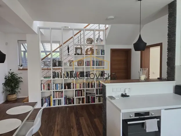 Prodej rodinného domu, Mnichovice, K Hubačovu, 186 m2