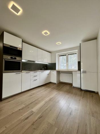 Pronájem bytu 2+1, Ostrava, Abramovova, 48 m2