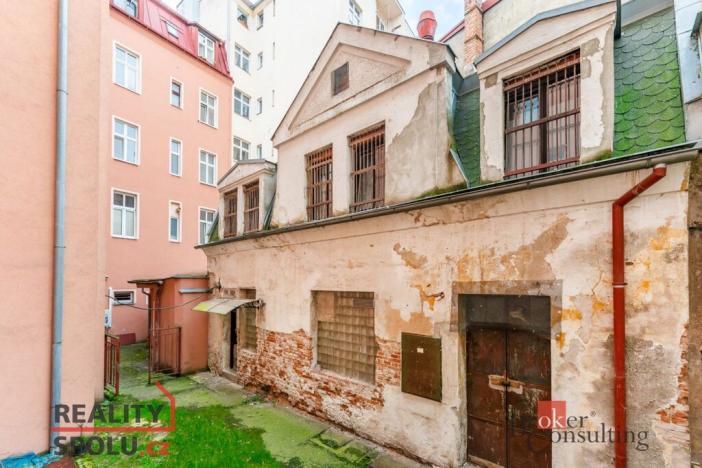 Prodej komerční nemovitosti, Karlovy Vary, Varšavská, 145 m2