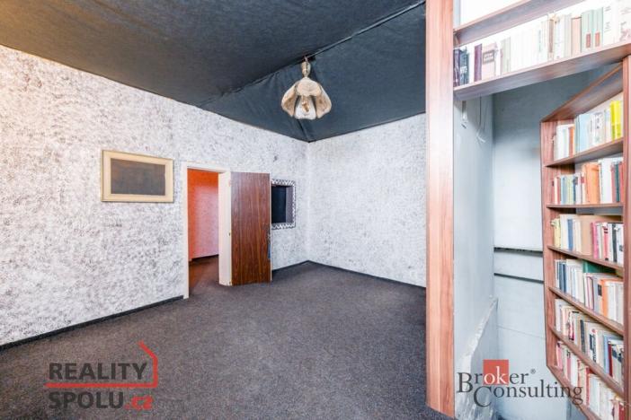 Prodej komerční nemovitosti, Karlovy Vary, Varšavská, 145 m2