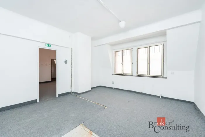 Prodej komerční nemovitosti, Karlovy Vary, Varšavská, 145 m2
