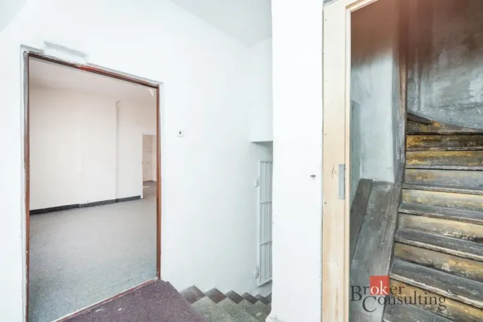 Prodej komerční nemovitosti, Karlovy Vary, Varšavská, 145 m2