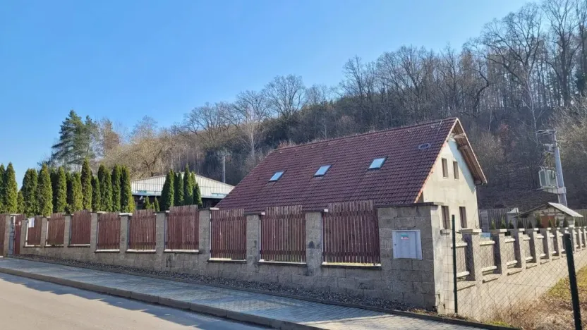 Prodej rodinného domu, Týnec nad Sázavou - Brodce, 187 m2