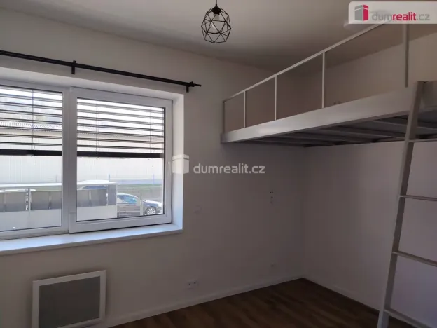 Pronájem bytu 1+kk, Děčín - Děčín III-Staré Město, Zelená, 21 m2