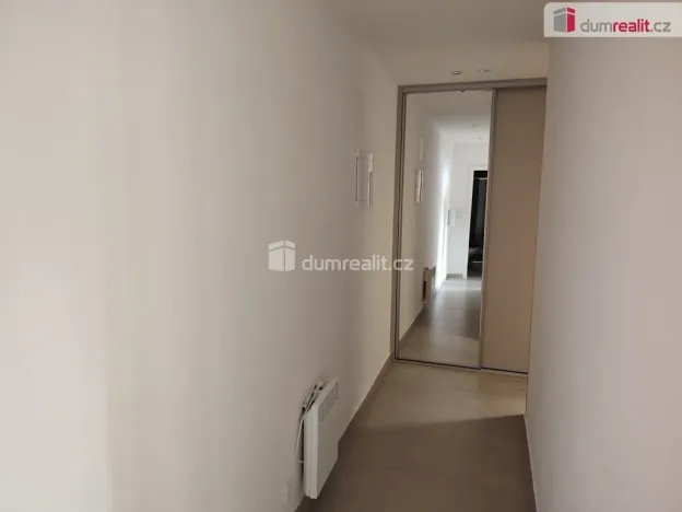 Pronájem bytu 1+kk, Děčín - Děčín III-Staré Město, Zelená, 31 m2