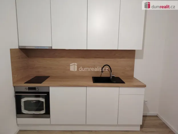 Pronájem bytu 1+kk, Děčín - Děčín III-Staré Město, Zelená, 21 m2