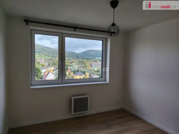 Pronájem bytu 3+kk, Děčín - Děčín III-Staré Město, Zelená, 75 m2