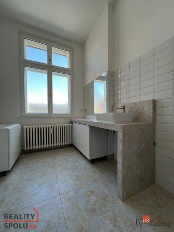 Pronájem bytu 2+1, Ostrava - Moravská Ostrava, Tyršova, 98 m2