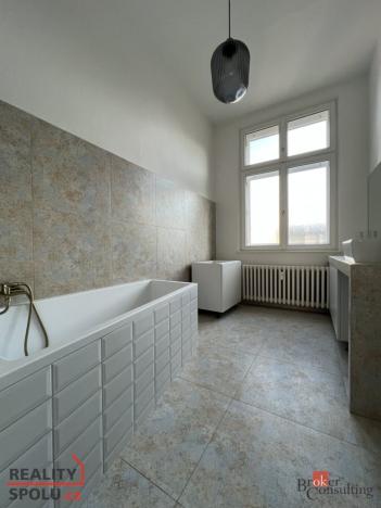 Pronájem bytu 2+1, Ostrava - Moravská Ostrava, Tyršova, 98 m2