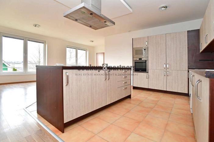 Prodej rodinného domu, Mukařov, Do Podkovy, 428 m2