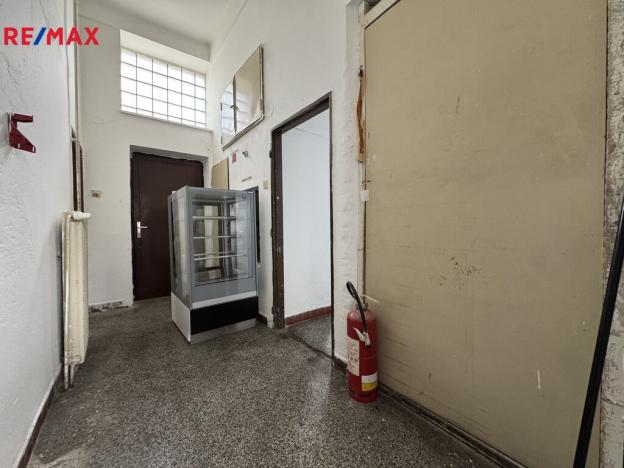 Prodej obchodního prostoru, Olomouc, Tomkova, 148 m2