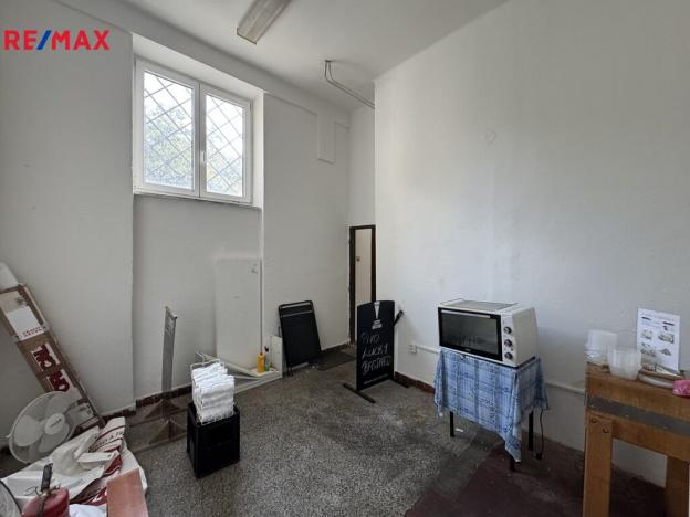 Prodej obchodního prostoru, Olomouc, Tomkova, 148 m2