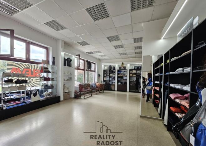Pronájem obchodního prostoru, Hodonín, Štefánikova, 90 m2