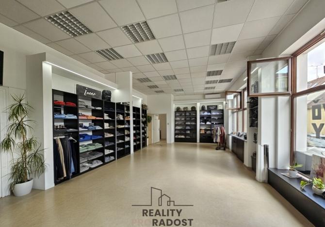 Pronájem obchodního prostoru, Hodonín, Štefánikova, 90 m2