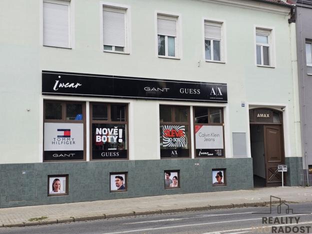 Pronájem obchodního prostoru, Hodonín, Štefánikova, 90 m2