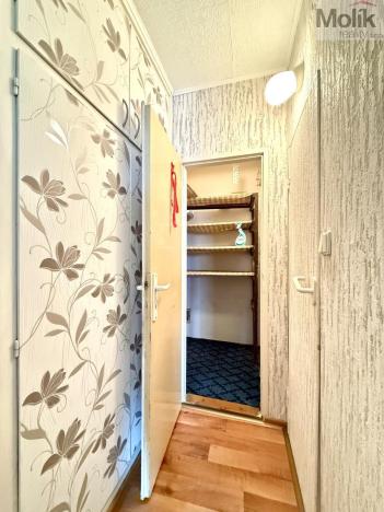 Pronájem bytu 2+1, Meziboří, J. A. Komenského, 44 m2