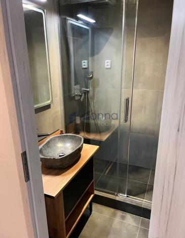 Pronájem bytu 2+kk, Praha, Hněvkovského, 45 m2