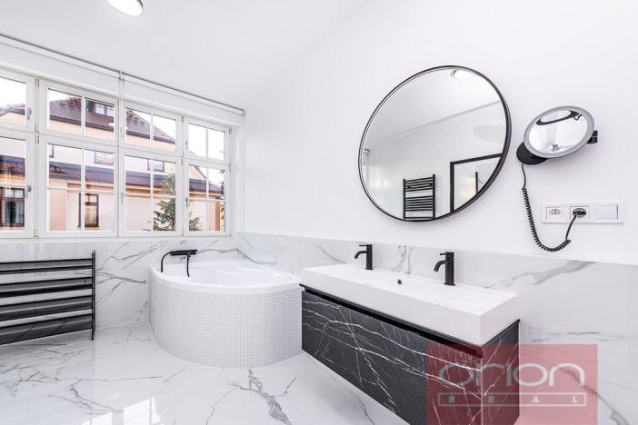 Pronájem bytu 3+1, Praha - Dejvice, Na viničních horách, 140 m2