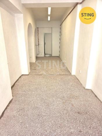 Pronájem obchodního prostoru, Opava, Ostrožná, 25 m2