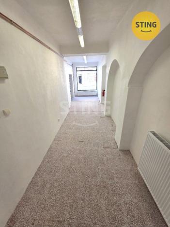 Pronájem obchodního prostoru, Opava, Ostrožná, 25 m2