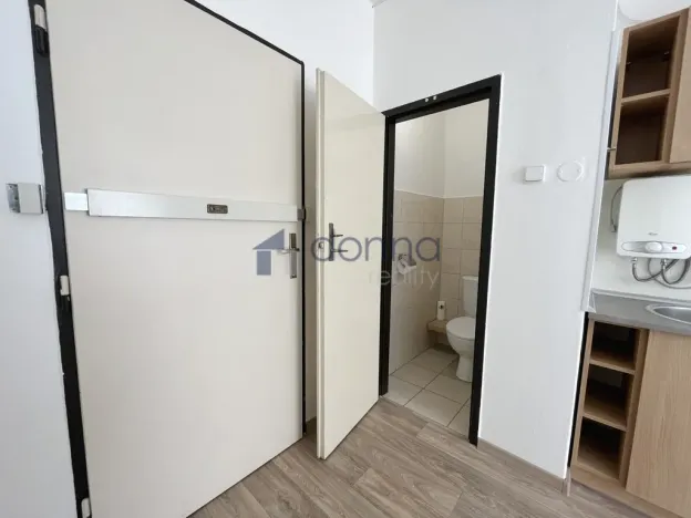 Pronájem kanceláře, Praha, Drahobejlova, 60 m2