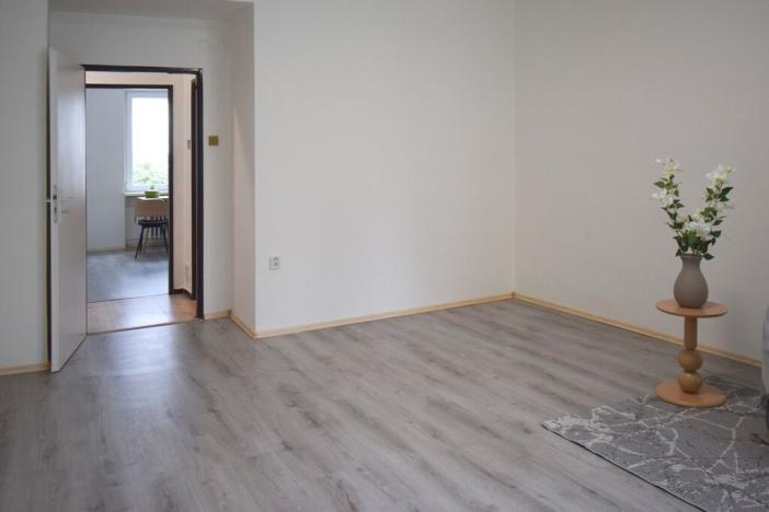 Prodej bytu 3+1, Plzeň - Lobzy, Pod Vrchem, 70 m2