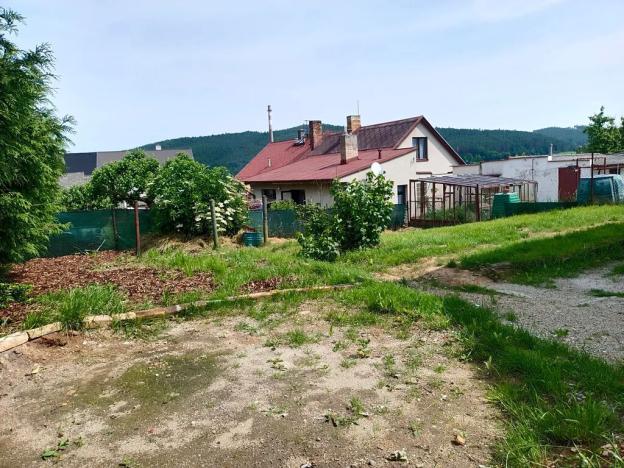 Prodej rodinného domu, Hrádek, Zahradní, 98 m2