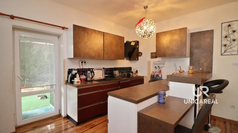 Prodej rodinného domu, Božice, 233 m2