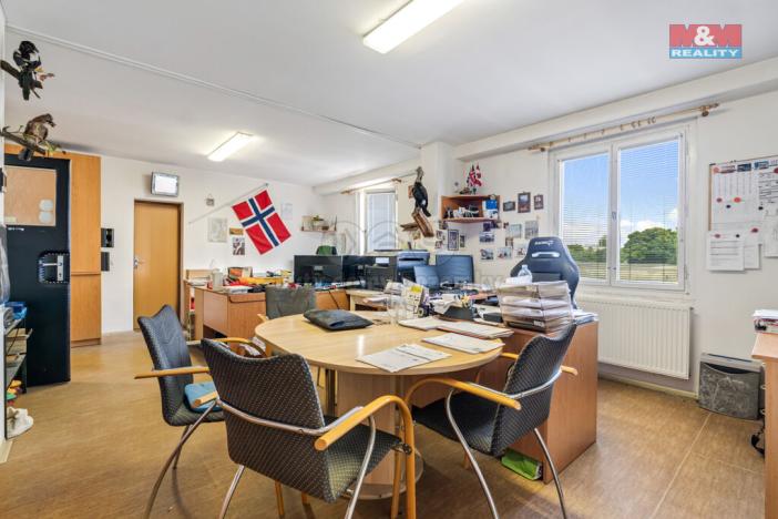 Prodej výrobních prostor, Štětí, Cihelná, 2882 m2