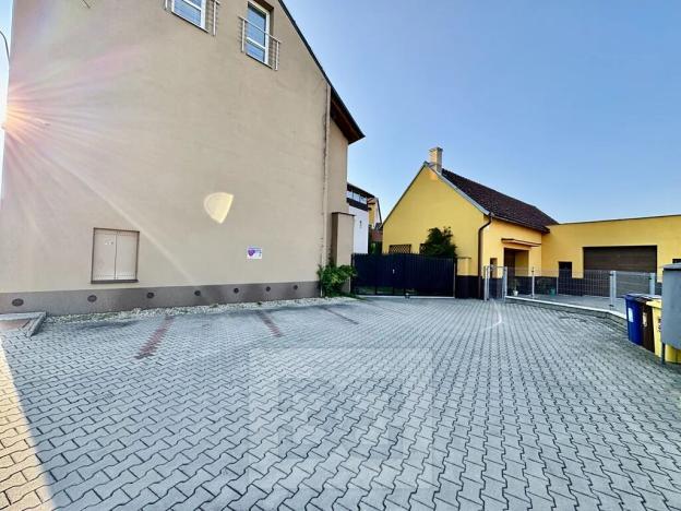 Pronájem bytu 4+kk, Velké Opatovice, Sokolská, 195 m2