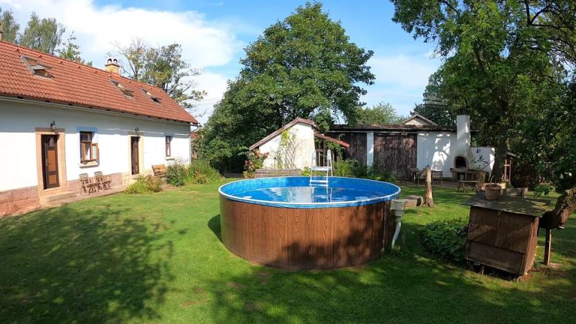 Prodej chalupy, Pecka, 300 m2