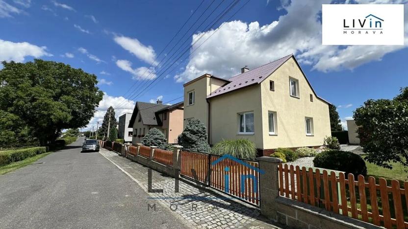 Prodej rodinného domu, Hrabyně, 184 m2