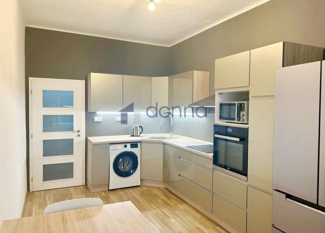 Pronájem bytu 2+1, Praha, Ševčíkova, 74 m2