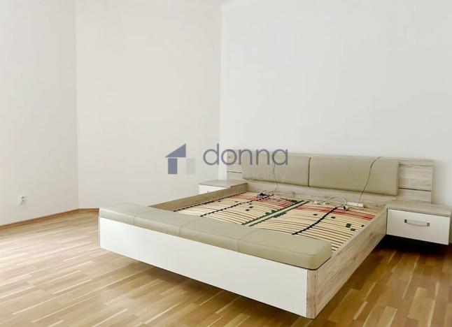 Pronájem bytu 2+1, Praha, Ševčíkova, 74 m2