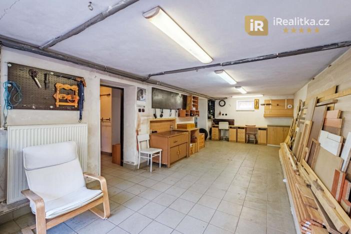 Prodej rodinného domu, Lučice, 225 m2