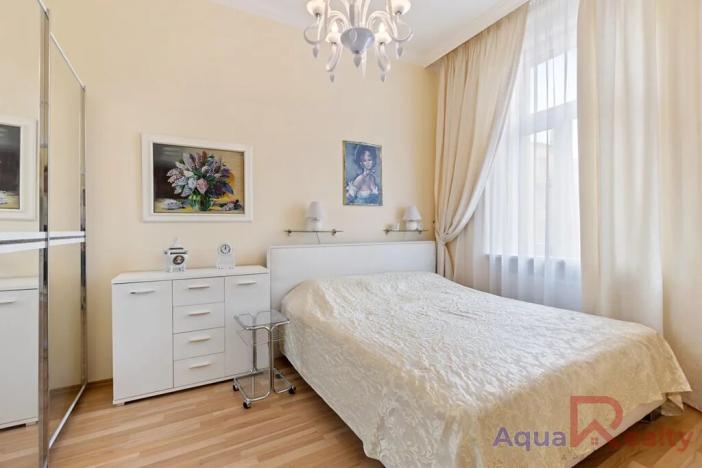 Prodej bytu 3+1, Karlovy Vary, K. Čapka, 88 m2