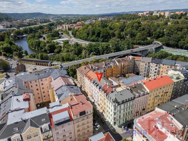 Prodej bytu 3+1, Karlovy Vary, K. Čapka, 88 m2