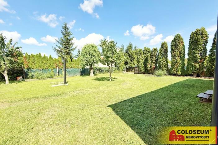 Prodej zahrady, Znojmo - Oblekovice, 600 m2