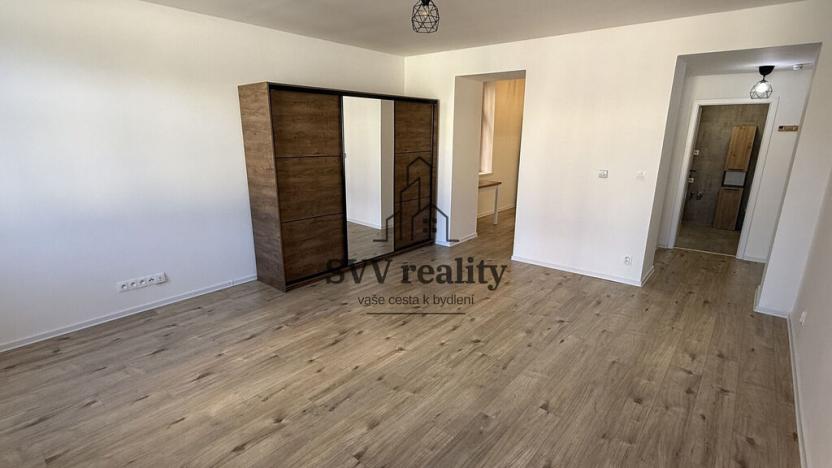 Prodej bytu 1+1, Praha - Smíchov, Holubova, 45 m2