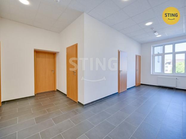 Pronájem kanceláře, Olomouc, Dr. Milady Horákové, 177 m2